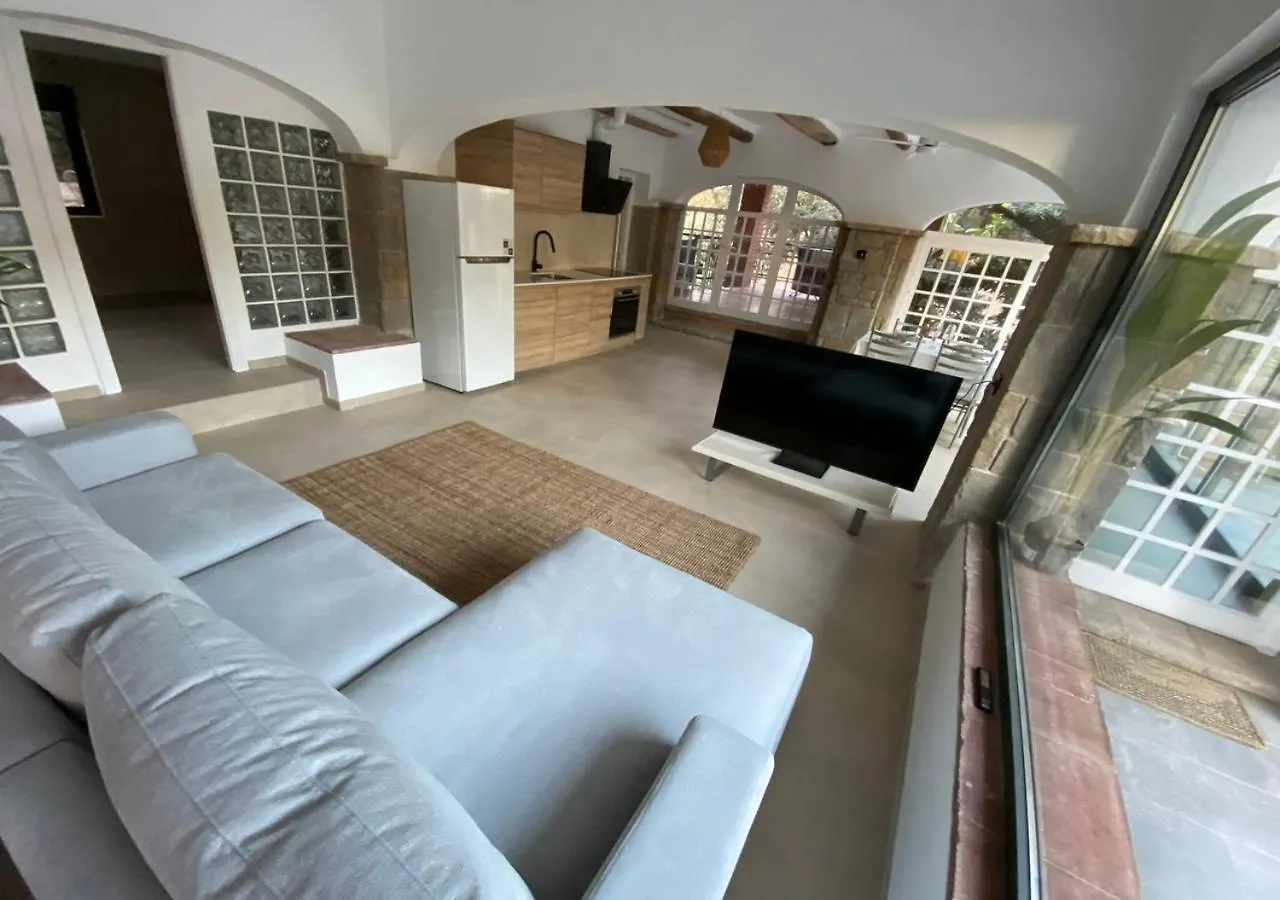 Costa Maresme Barcelona , Relax & Pool Villa Cabrils Vakantiehuis