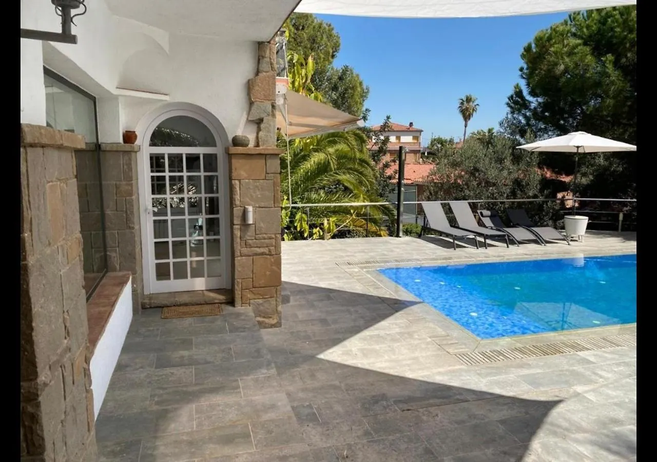 Vakantiehuis Costa Maresme Barcelona , Relax & Pool Villa Cabrils